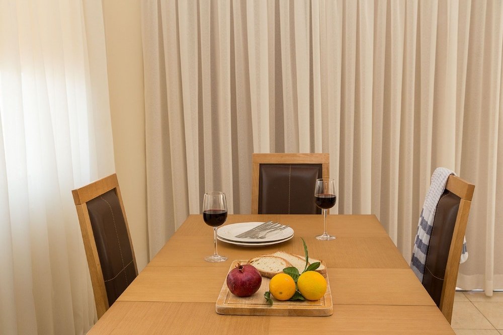 Пейя: Coral Bay Sunbeam Villa