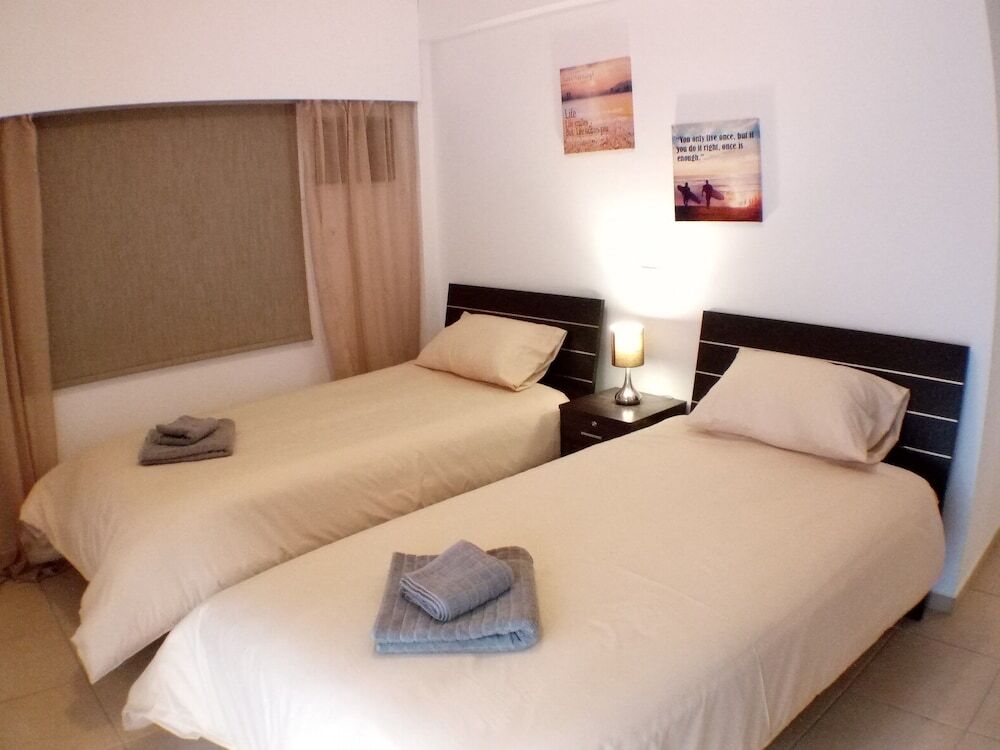Гермасойя: 3 Bed Apartment on the Beach