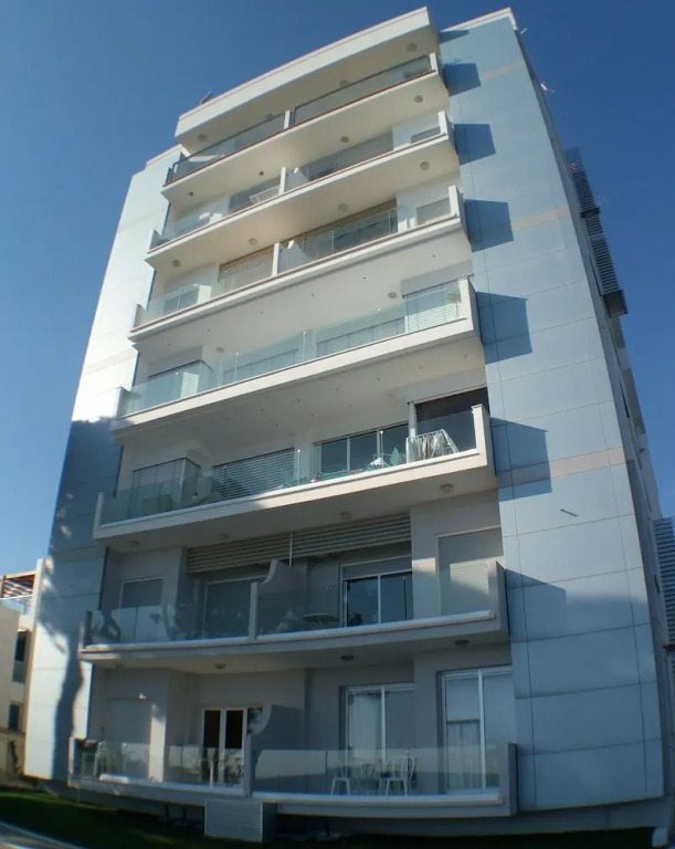 Гермасойя: 3 Bed Apartment on the Beach
