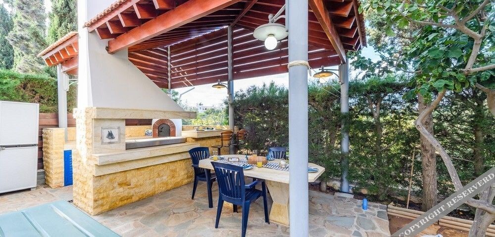 Протарас: Villa Odysseus