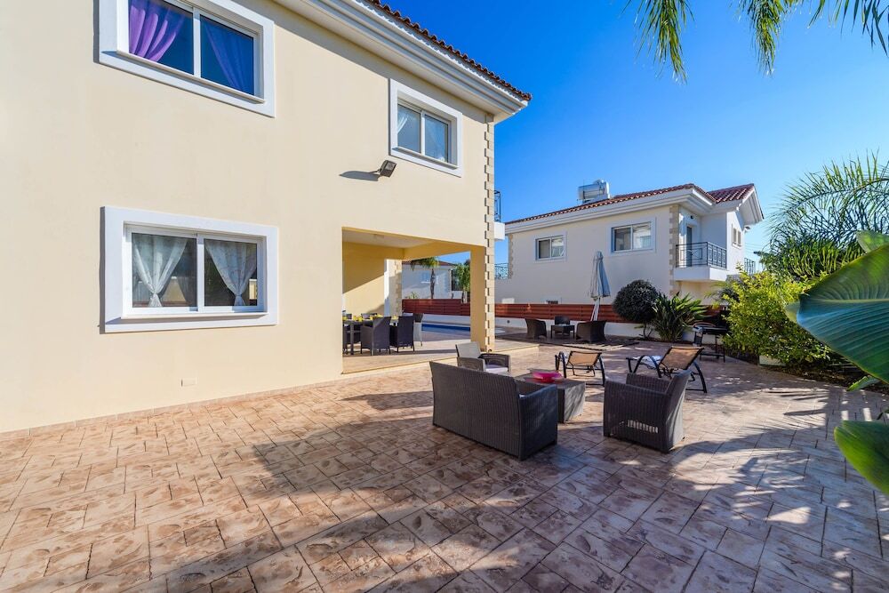 Сотира: Napa Heights Villa