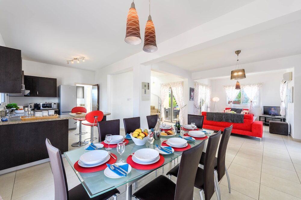 Сотира: Napa Heights Villa