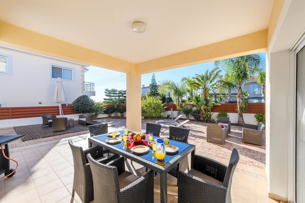 Сотира: Napa Heights Villa