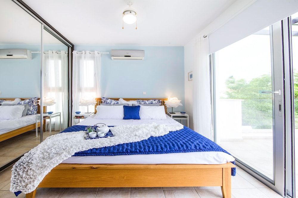 Пейя: Villa Ariana