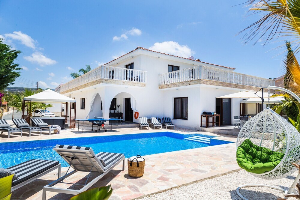 Пейя: Villa Malibu