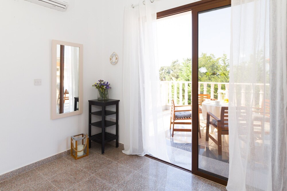 Пейя: Villa Malibu
