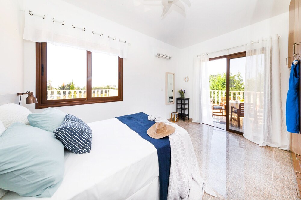 Пейя: Villa Malibu