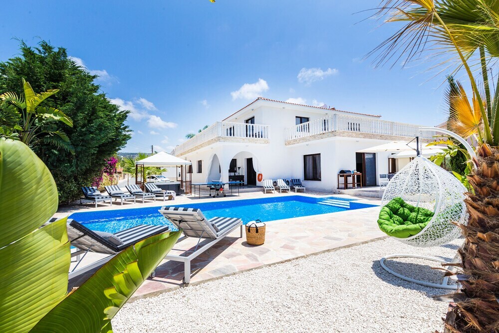 Пейя: Villa Malibu