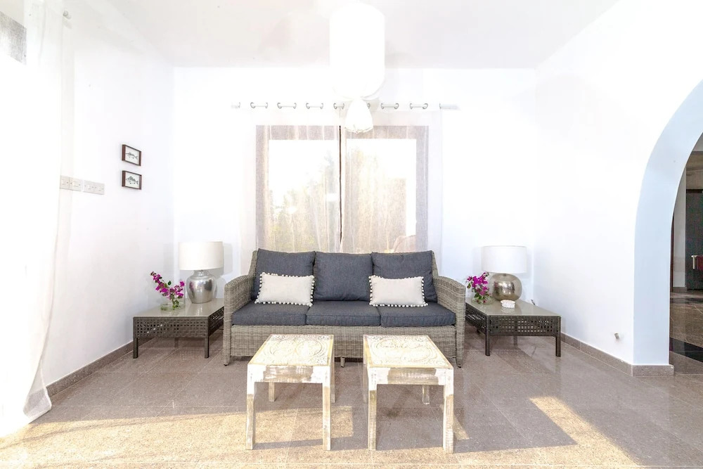 Пейя: Villa Malibu