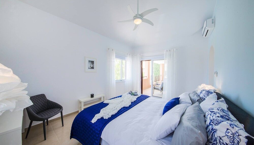 Пейя: Villa Isla