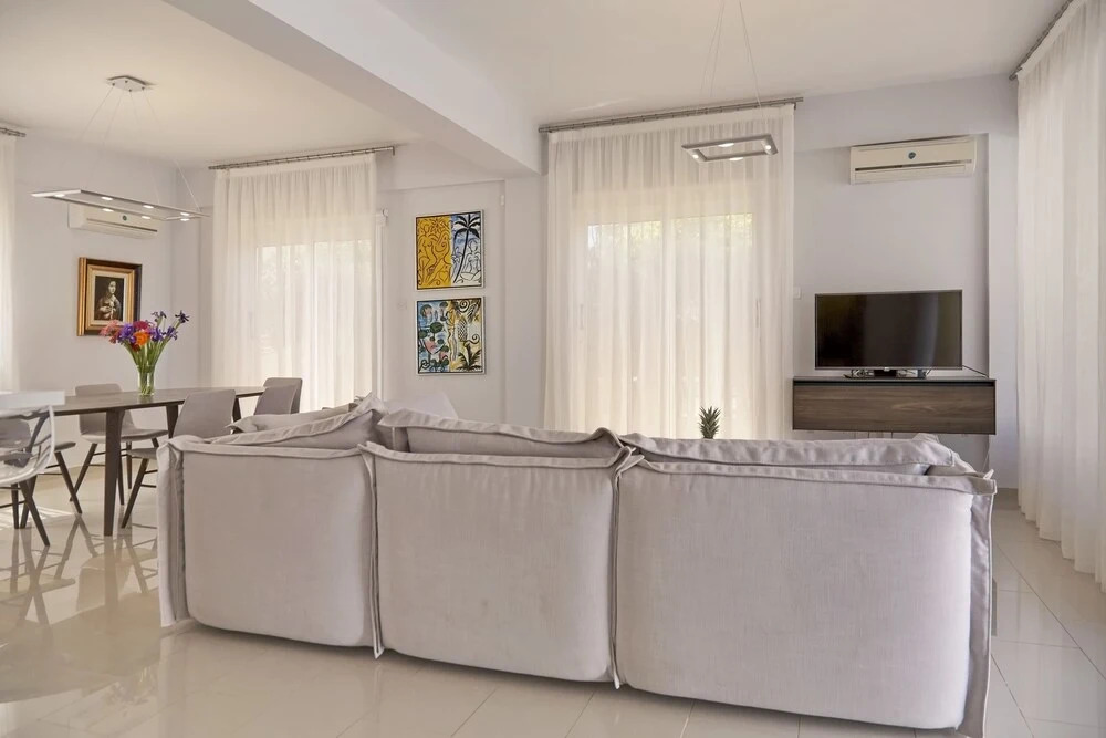 Протарас: Velomar Elite Luxury Home