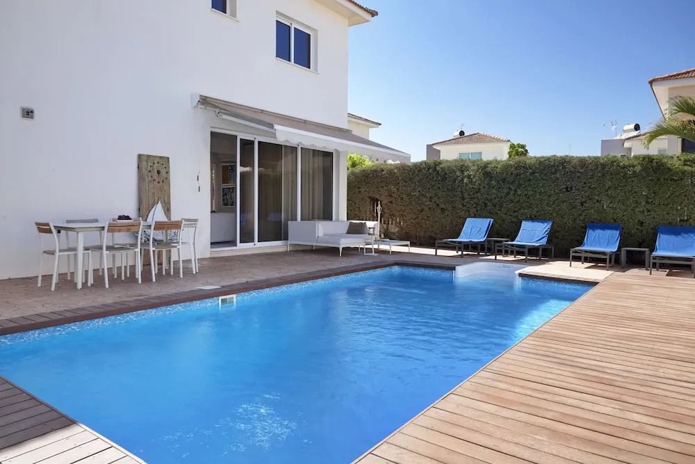 Протарас: Velomar Elite Luxury Home
