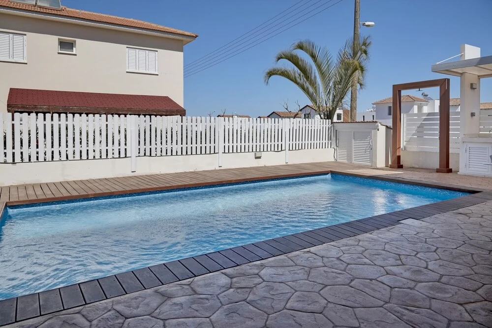 Протарас: Velomar Elite Luxury Home