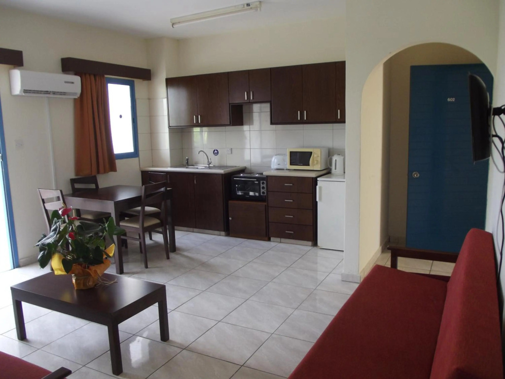 Пафос: Kefalonitis Apartments