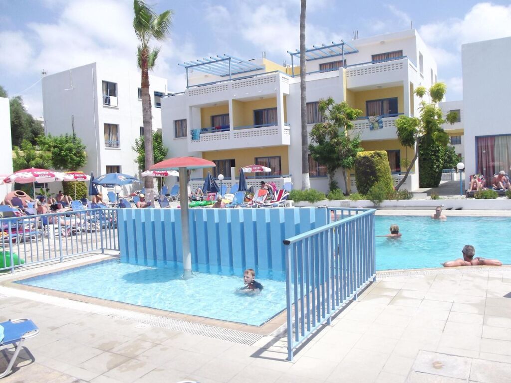 Пафос: Kefalonitis Apartments