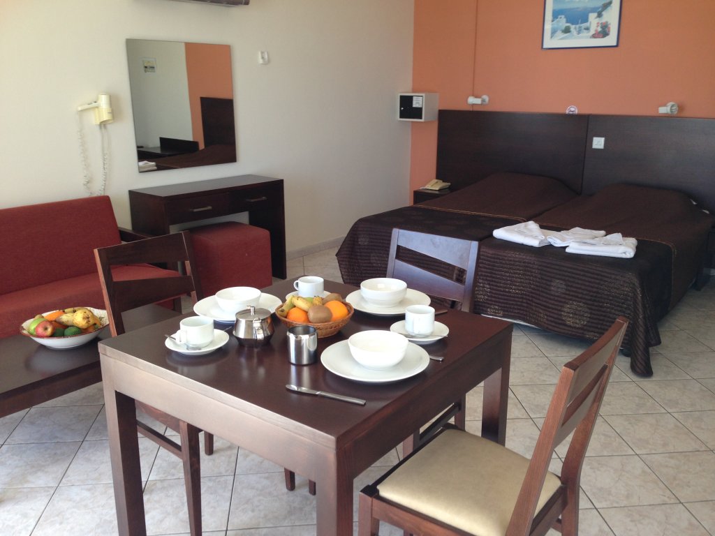 Пафос: Kefalonitis Apartments