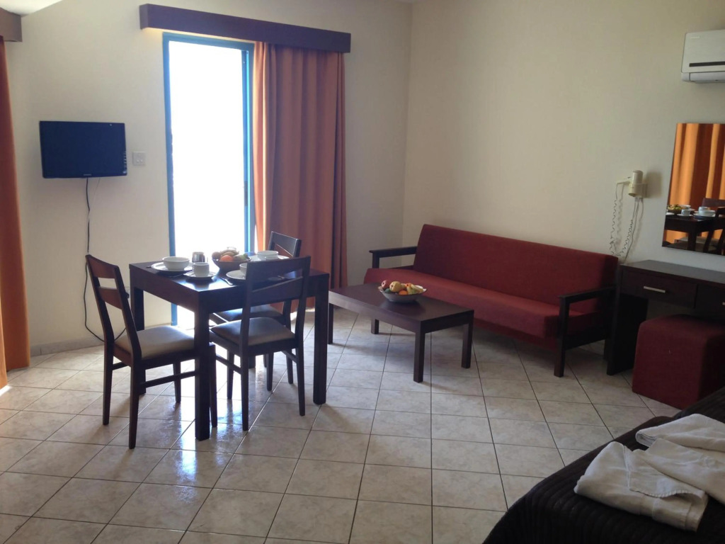 Пафос: Kefalonitis Apartments