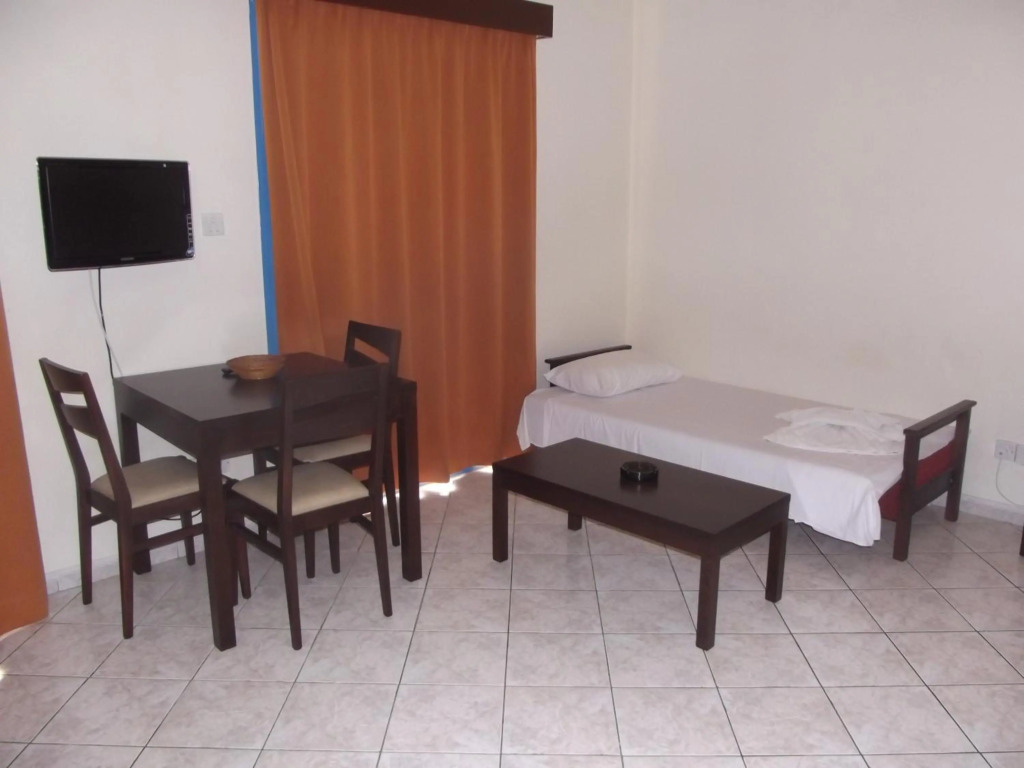 Пафос: Kefalonitis Apartments