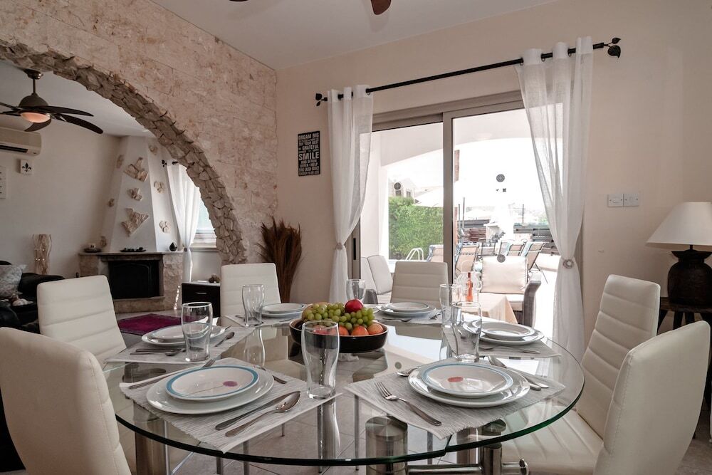 Пейя: Villa Puccini