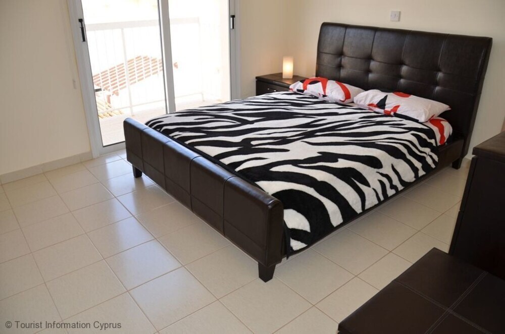 Протарас: Cyprus Villa Dafni 24 Gold