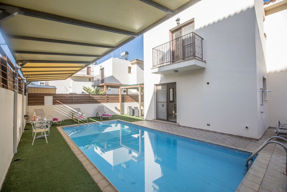 Протарас: Cyprus Villa Crystal 33 Gold