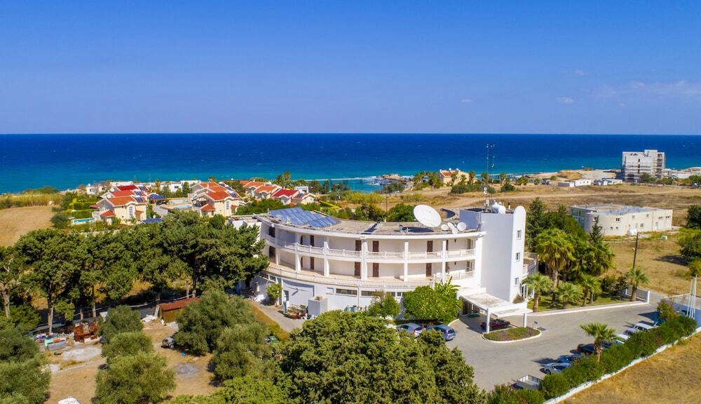Алсанджак: Hotel Sempati