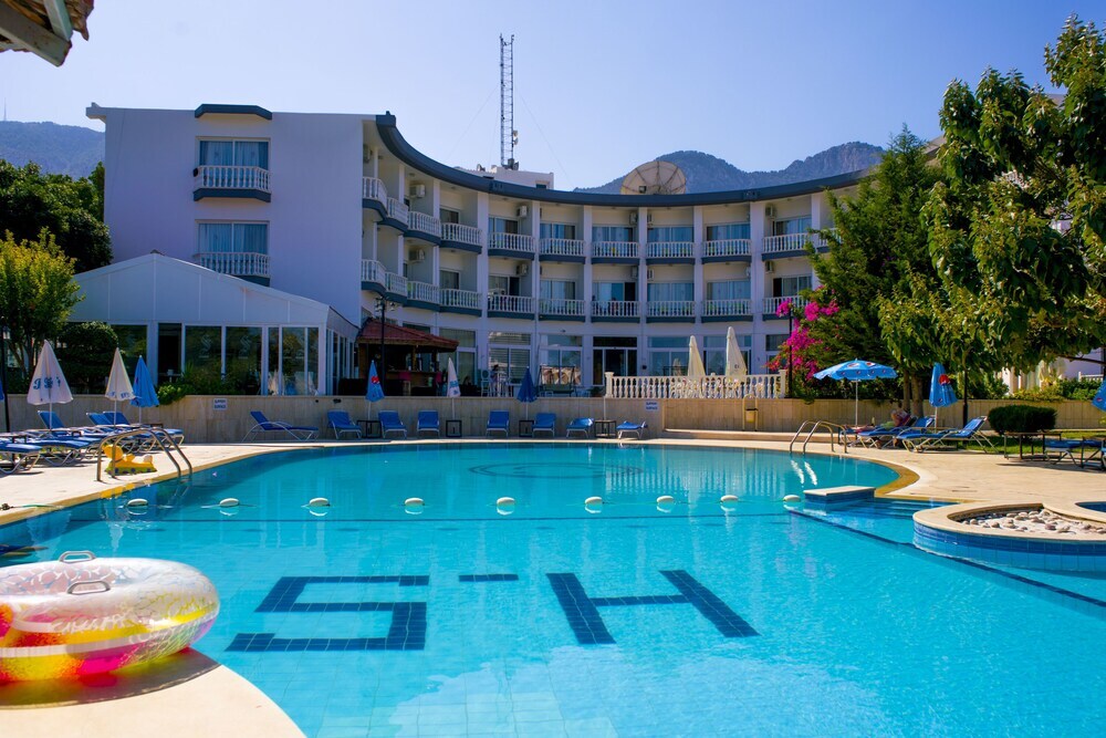 Алсанджак: Hotel Sempati