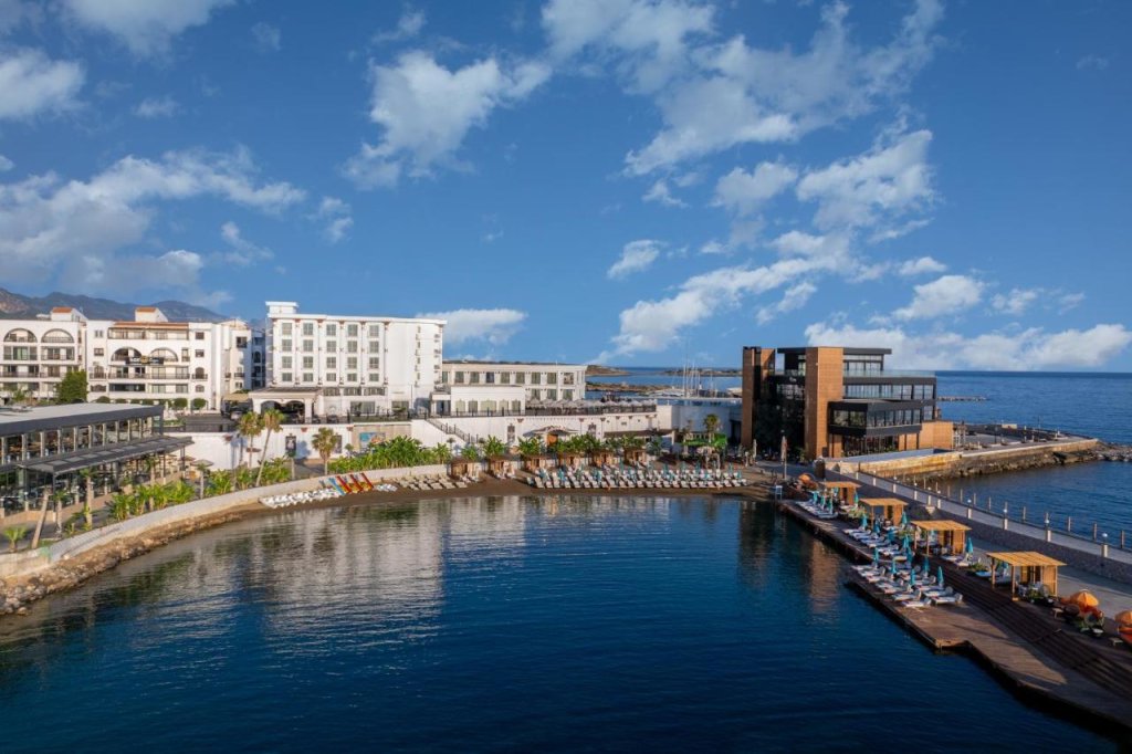 Кирения: Les Ambassadeurs Marina Hotel & Casino