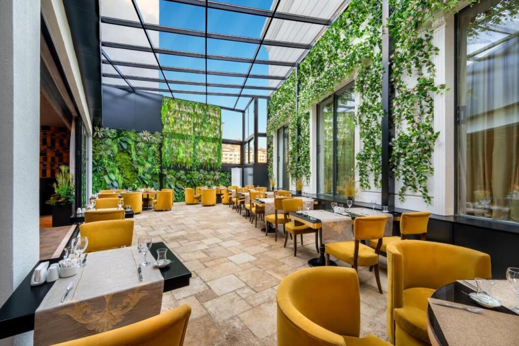 Кирения: Les Ambassadeurs Marina Hotel & Casino