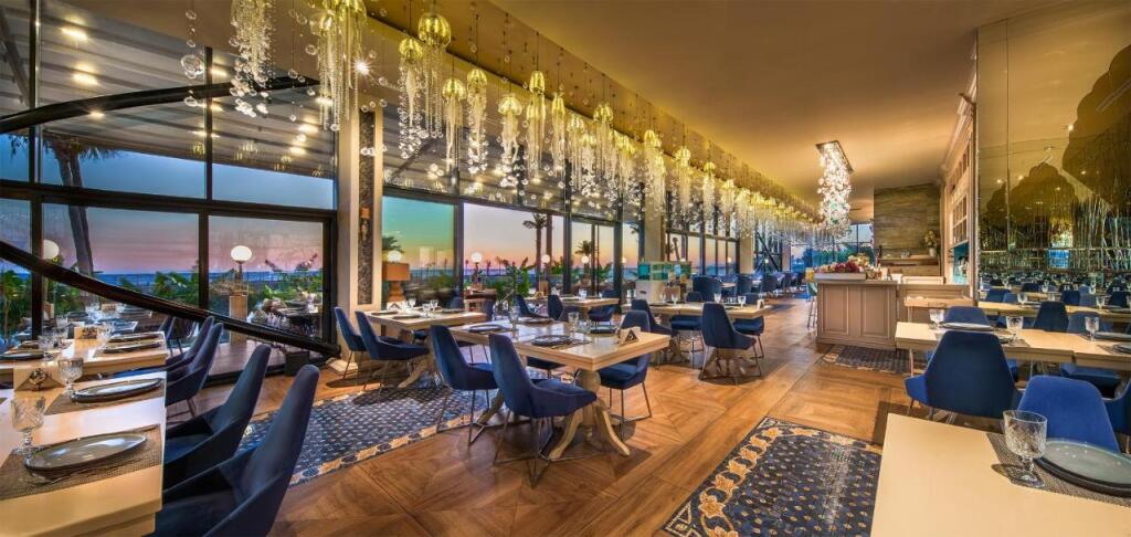 Кирения: Les Ambassadeurs Marina Hotel & Casino
