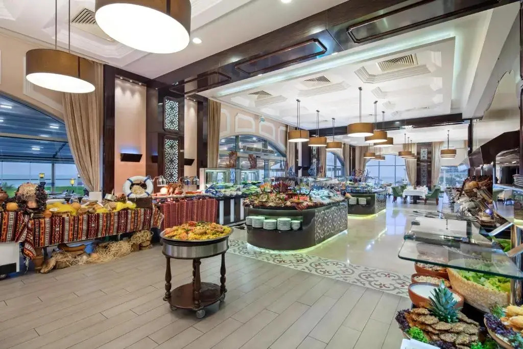 Алсанджак: Merit Royal Premium Hotel - All inclusive