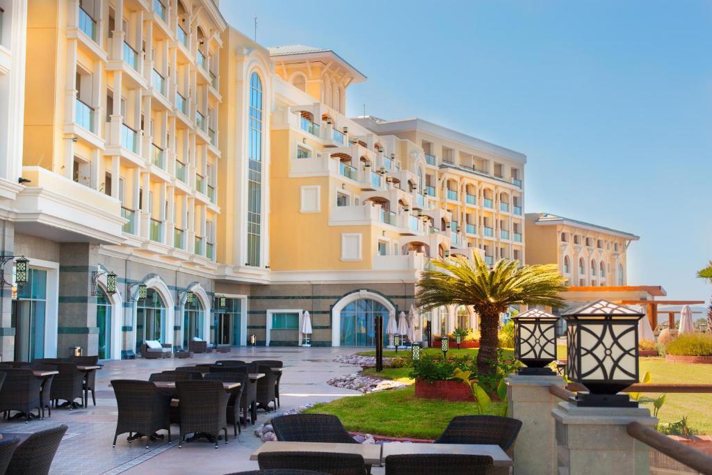 Алсанджак: Merit Royal Premium Hotel - All inclusive