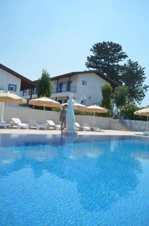 Алсанджак: Aphrodite Hotel