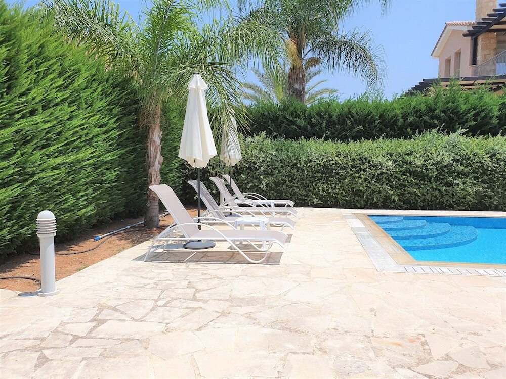 Полис Хрисохус: Hector Beach Villa - Sandy Beach Villas