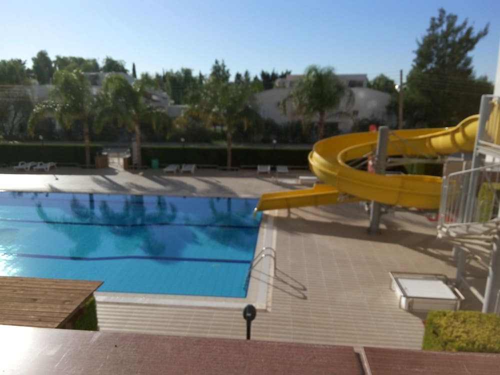 Авгору: Studio with Pool View at Longbeach