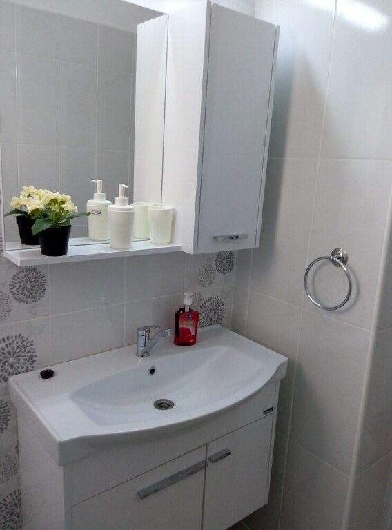Авгору: One Bedroom Apartment at Longbeach