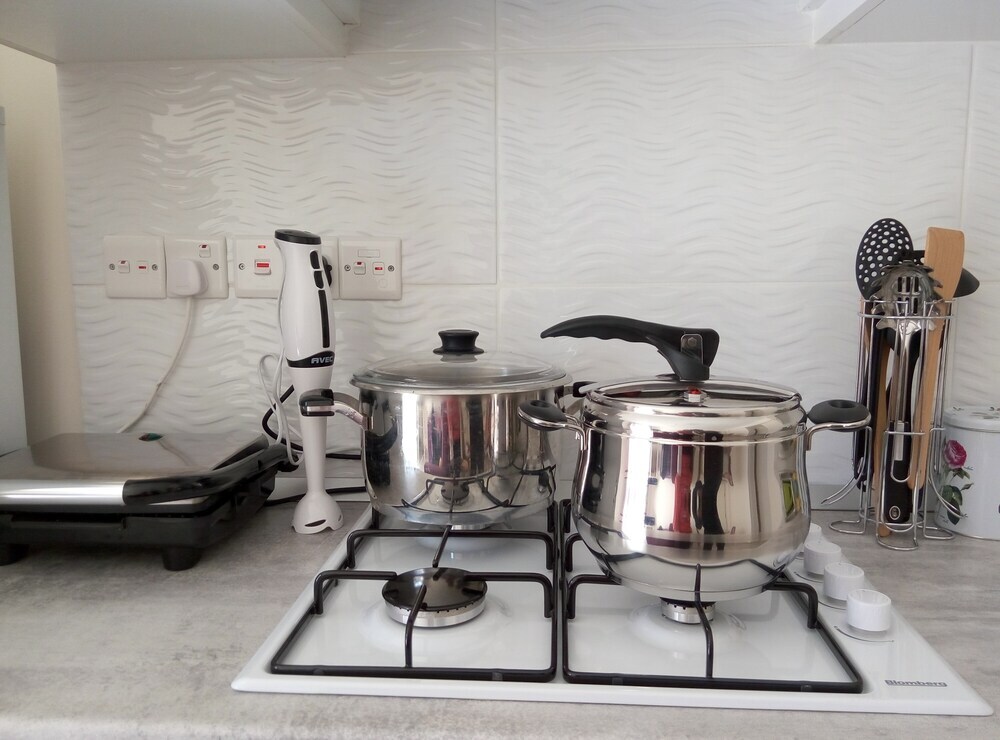 Авгору: One Bedroom Apartment at Longbeach