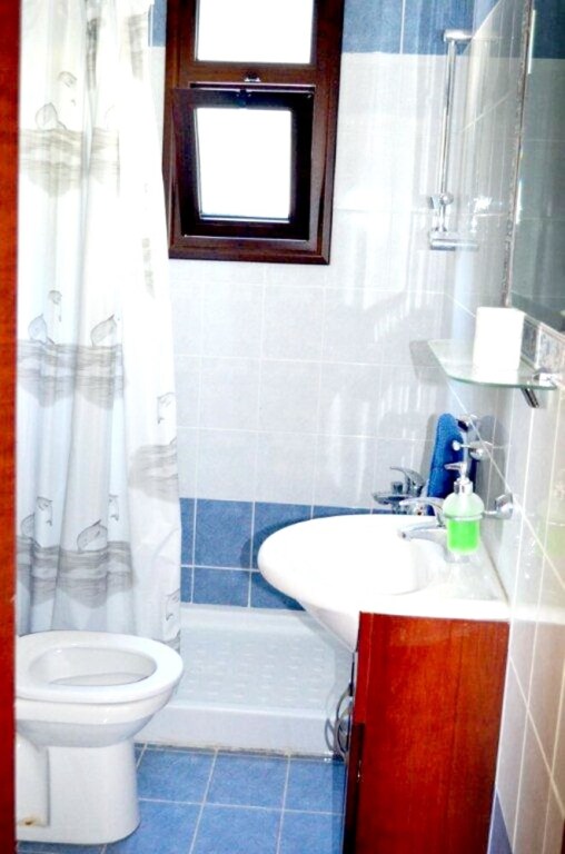 Киссонерга: House With 5 Bedrooms in Paphos, With Private Pool, Enclosed Garden an
