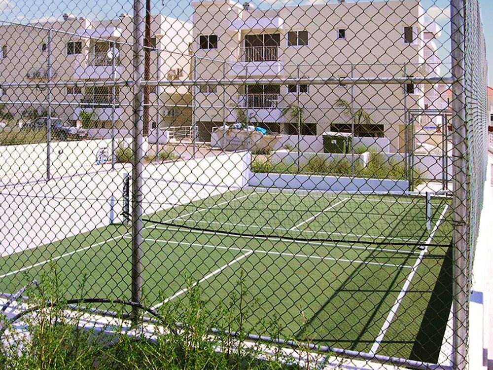 Ороклини: Apartment With 2 Bedrooms in Larnaca, With Wonderful sea View, Pool Ac