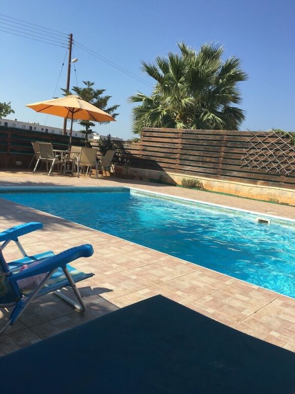 Паралимни: Villa With 3 Bedrooms in Paralimni, With Private Pool, Enclosed Garden