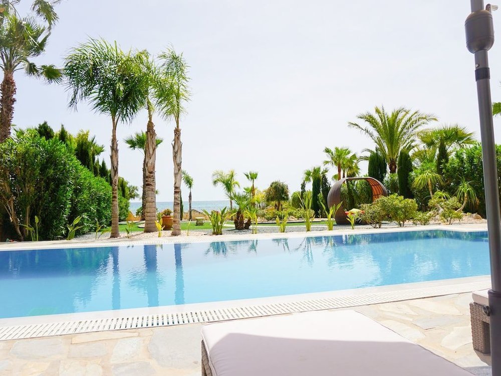 Айя-Напа: Sea Front Costa Blu