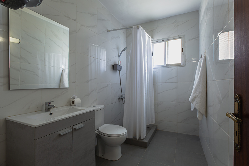 Лимассол: White Hostel