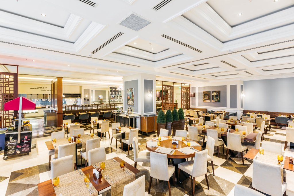 Кирения: Отель Lords Palace Spa Casino