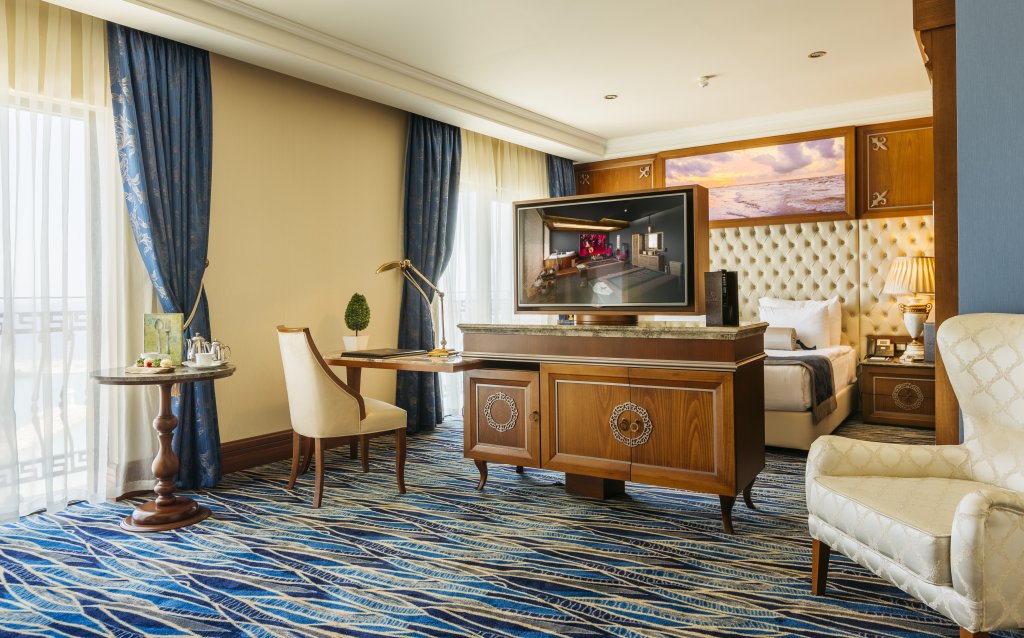 Кирения: Отель Lords Palace Spa Casino