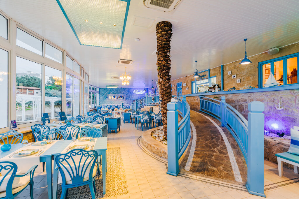 Кирения: Отель Lords Palace Spa Casino