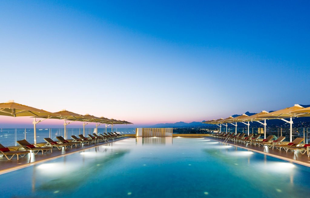 Кирения: Отель Lords Palace Spa Casino