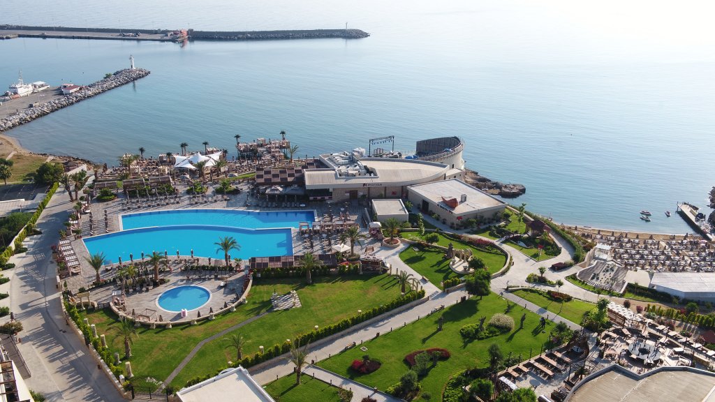 Кирения: Отель Lords Palace Spa Casino