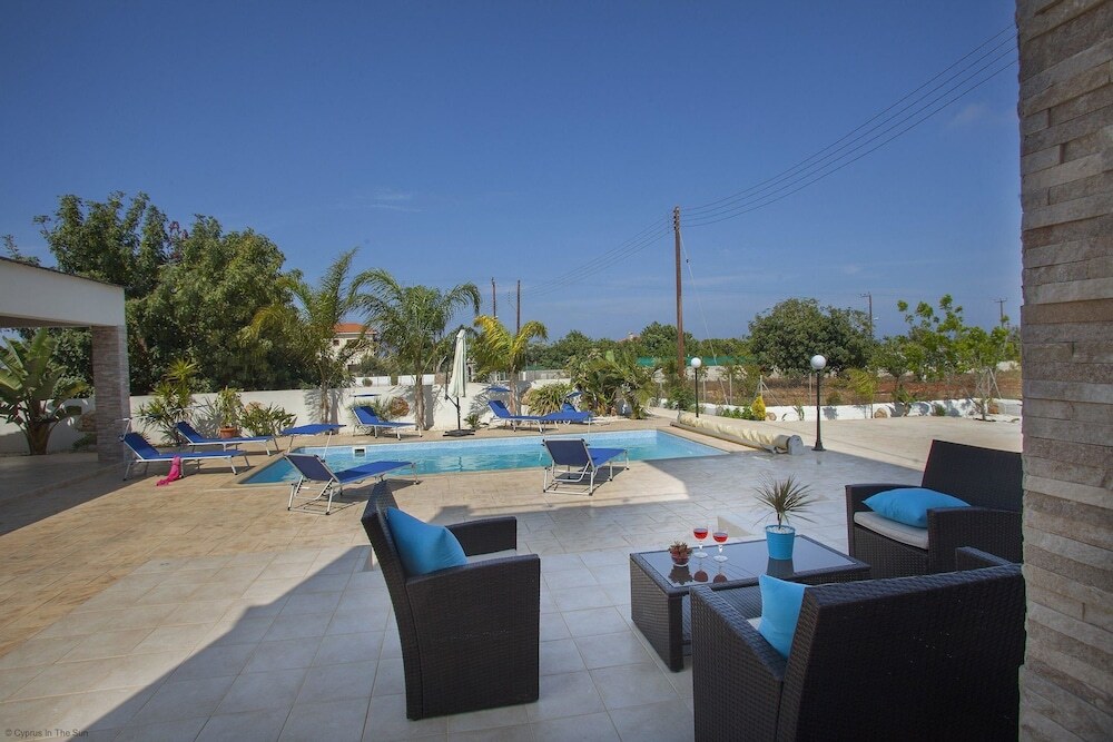 Протарас: Cyprus Villa Raph Platinum