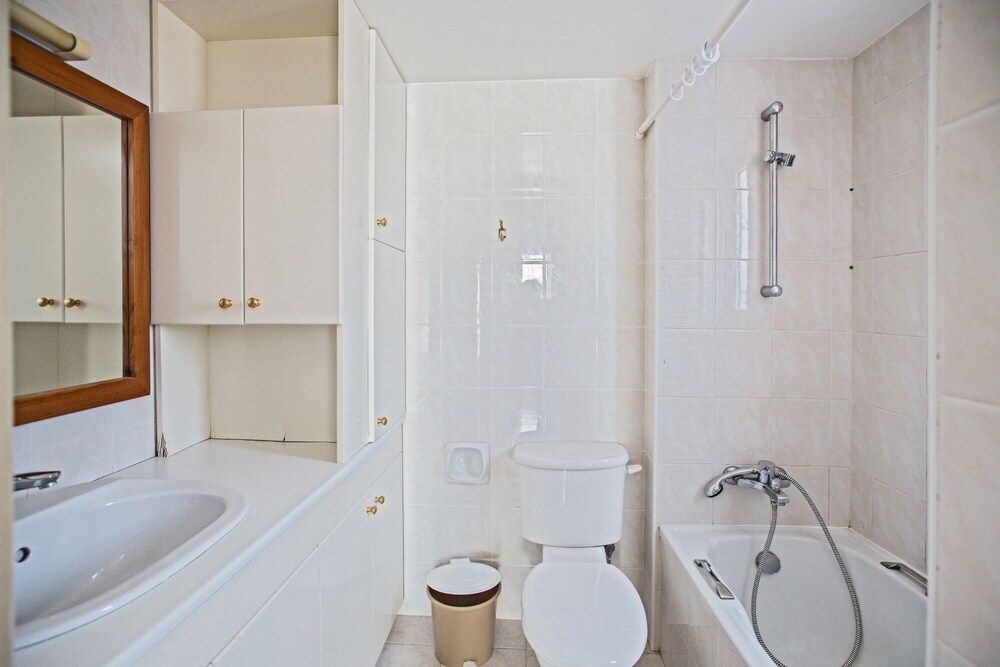 Айя-Напа: Celebrity Villa Jamie Laing