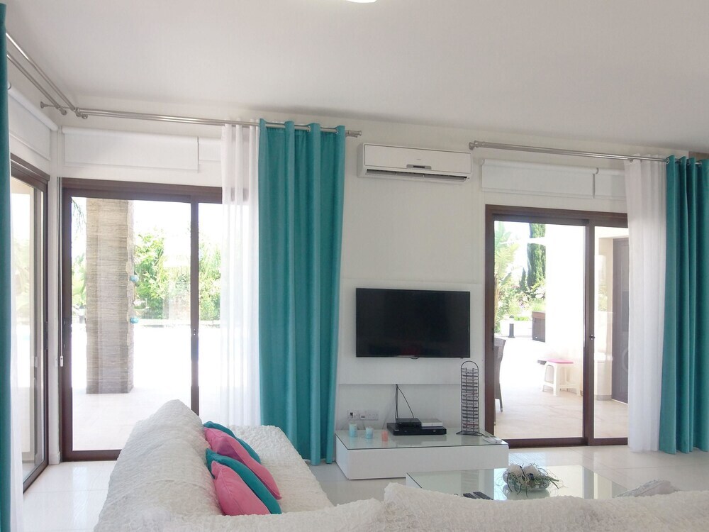 Протарас: Villa Grecian 1 Platinum